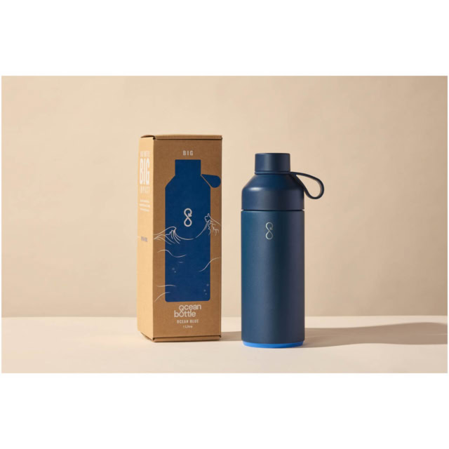 Big Ocean Bottle 1 L vakuumisolierte Flasche - Ozeanblau - Package