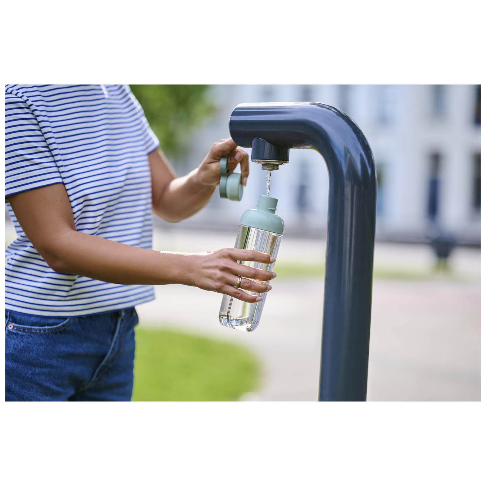 Mepal Vita 700 ml Wasserflasche - salbei - Stimmung 2