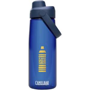 Camelbak® Thrive Chug 740 ml Tritan Renew Trinkflasche mit Schraubverschluss - royalblau - Logo 1