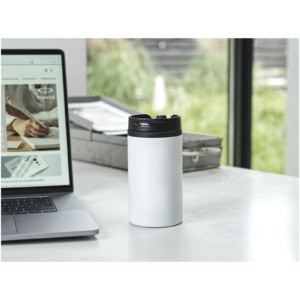 Mojave 250 ml RCS-zertifizierter Isolierbecher aus recyceltem Edelstahl - schwarz - Stimmung 1