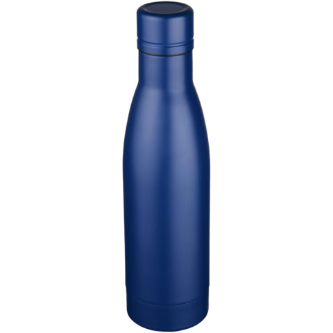 Blaue Vasa 500 ml Kupfer-Vakuum Isolierflasche auf weißem Hintergrund.