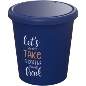 Blauer Trinkbecher mit Spruch 'Let's take a coffee break'.